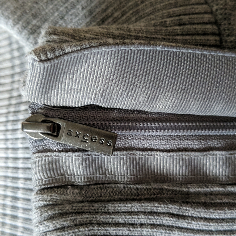 AXCESS 1/4 ZIP - Picture 8 of 8